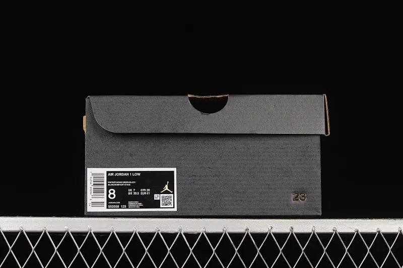All categories Air Jordan Jordan series basketball shoes Air Jordan 1 Low Z version Air Jordan 1 Low AJ1 Joe 1 customized version Vibe flavor deconstruction Sports culture basketball shoes 553558-129